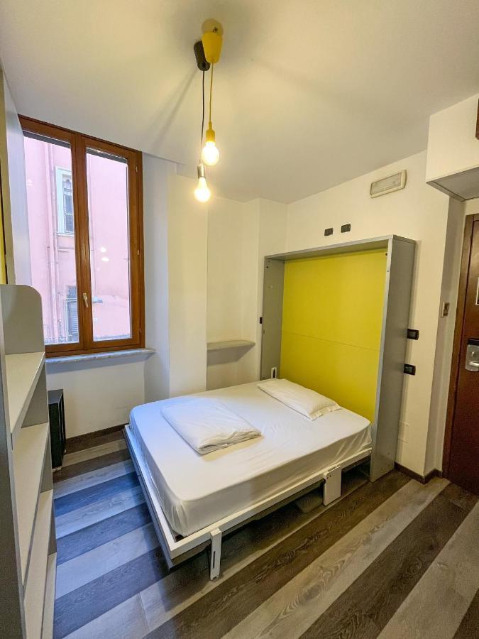 Free Hostels Roma Bagian luar foto